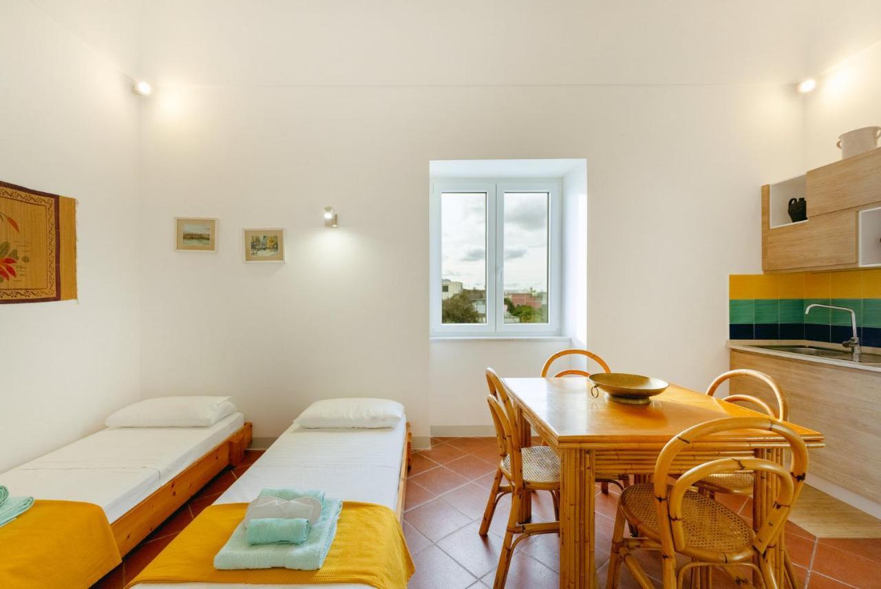 Torretta Corricella- Punta Pizzaco Apartment Прочида Екстериор снимка