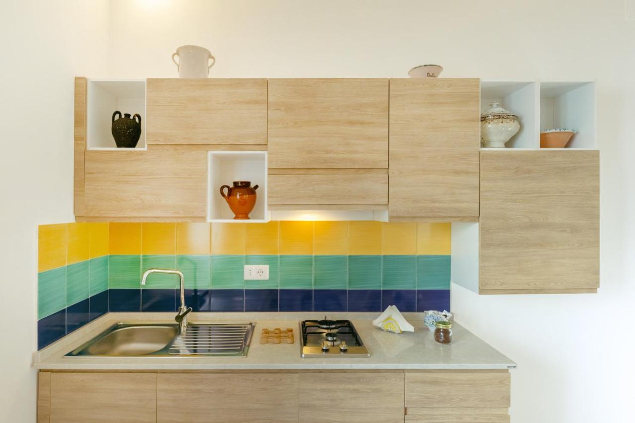 Torretta Corricella- Punta Pizzaco Apartment Прочида Екстериор снимка