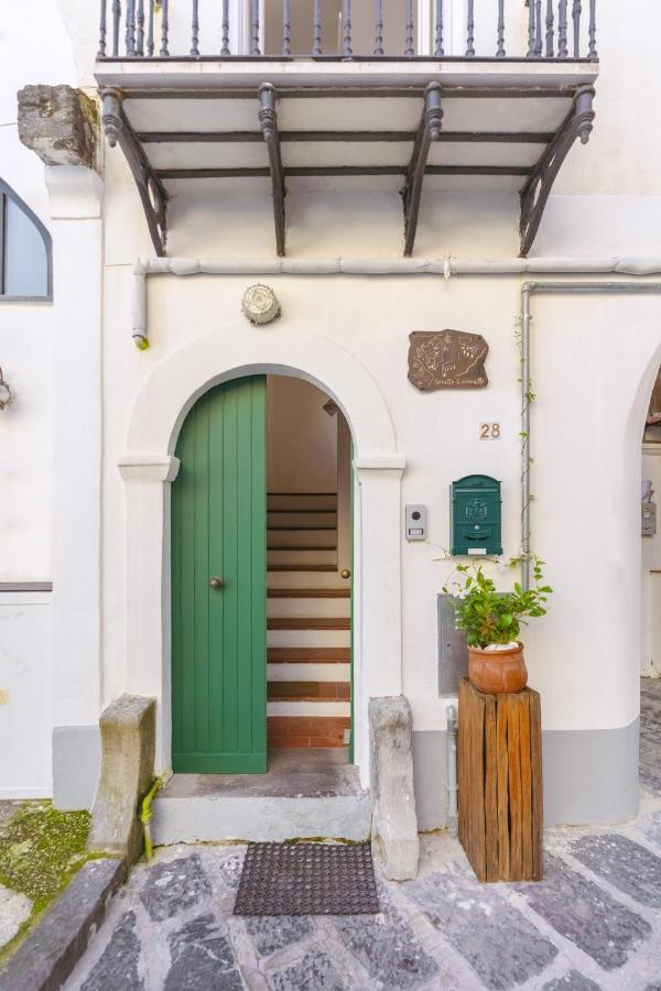 Torretta Corricella- Punta Pizzaco Apartment Прочида Екстериор снимка