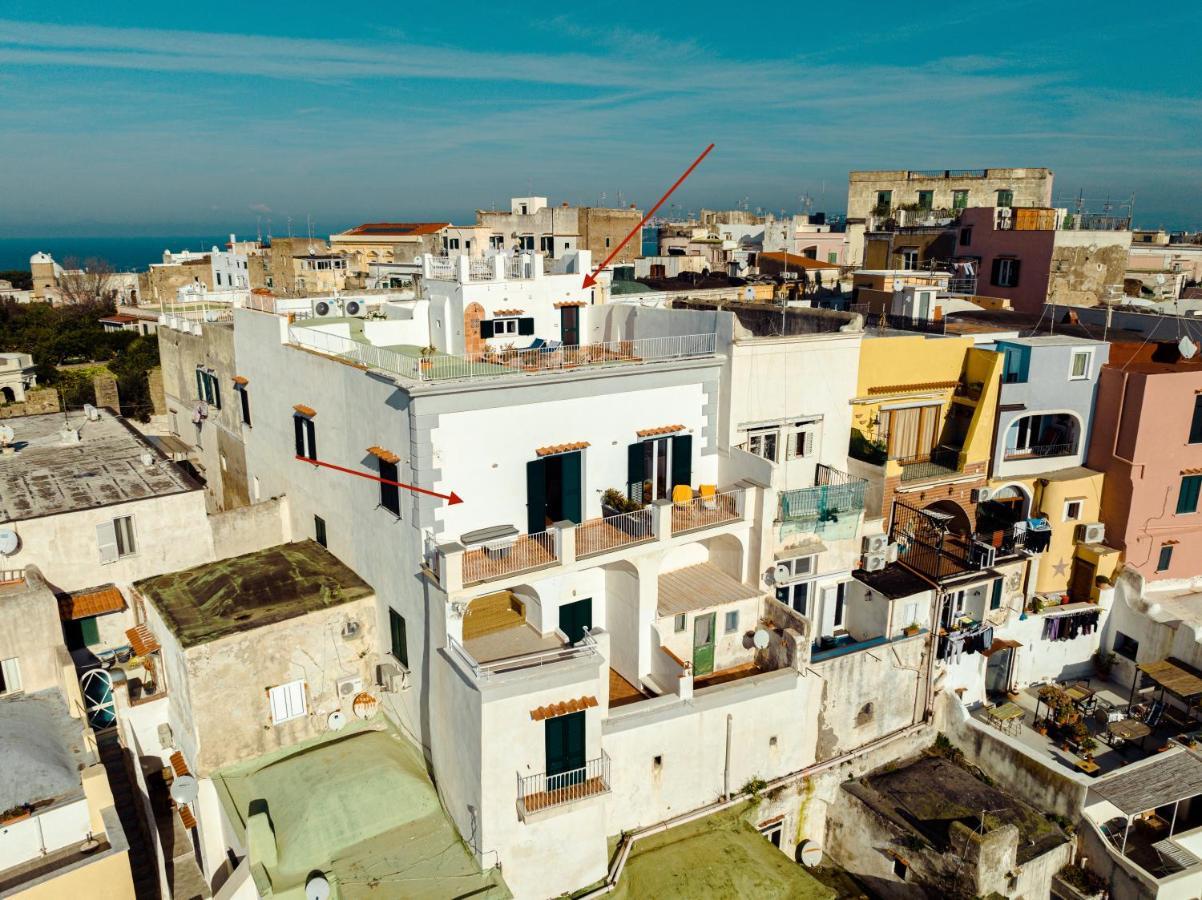 Torretta Corricella- Punta Pizzaco Apartment Прочида Екстериор снимка